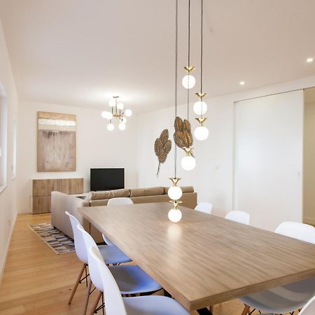 Mouraria Blue Three-Bedroom Apartment W/ Parking - By Lu Holidays Lisboa المظهر الخارجي الصورة